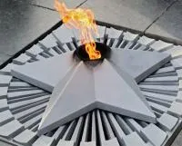 Звезда Вечного огня на декоративной решётке в Воронеже (518542)